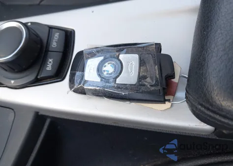 2013 BMW 320I xDrive z USA, uszkodzony, nr VIN WBA3C3C53DF982085